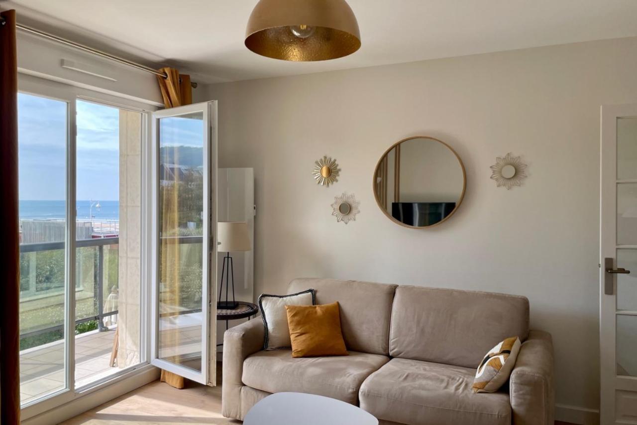 דירות Bénerville-sur-Mer The Ammonite Sea View With Large Balcony מראה חיצוני תמונה
